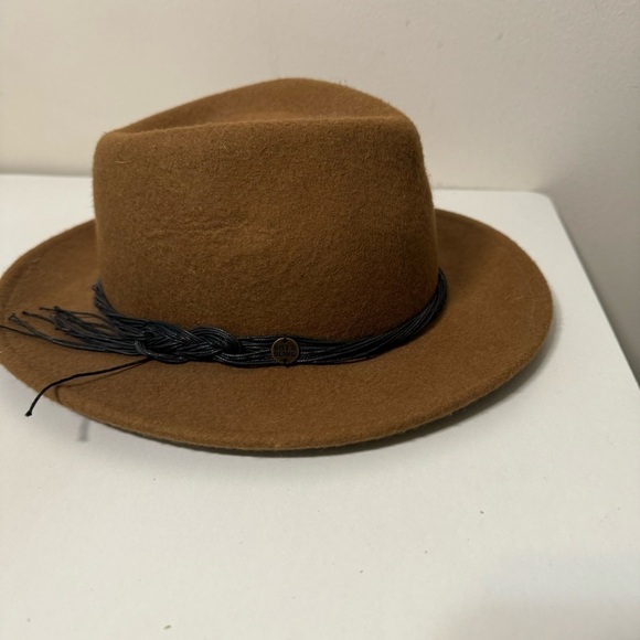 Billabong western boho  style 100% wool fedora - Picture 2 of 4